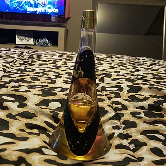 Reb'l Fleur by Rihanna -100ml 3/4 full - Picture 2 of 2